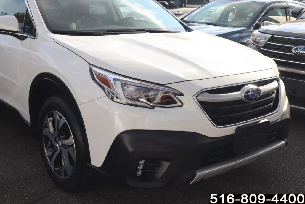 2022 Subaru Outback Limited photo 1