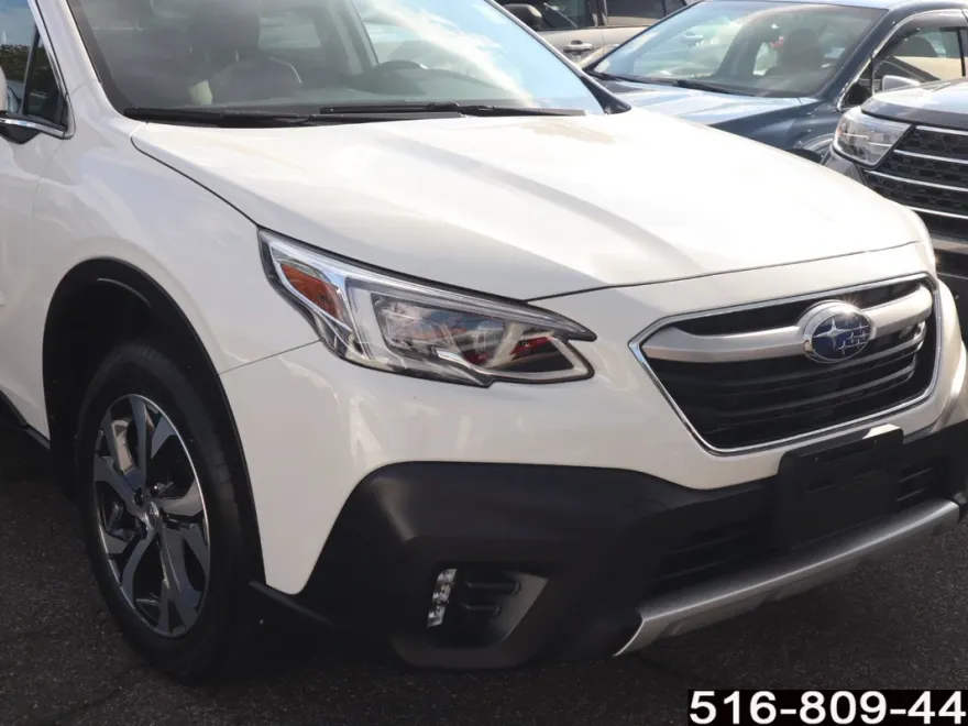 2022 Subaru Outback Limited photo 1