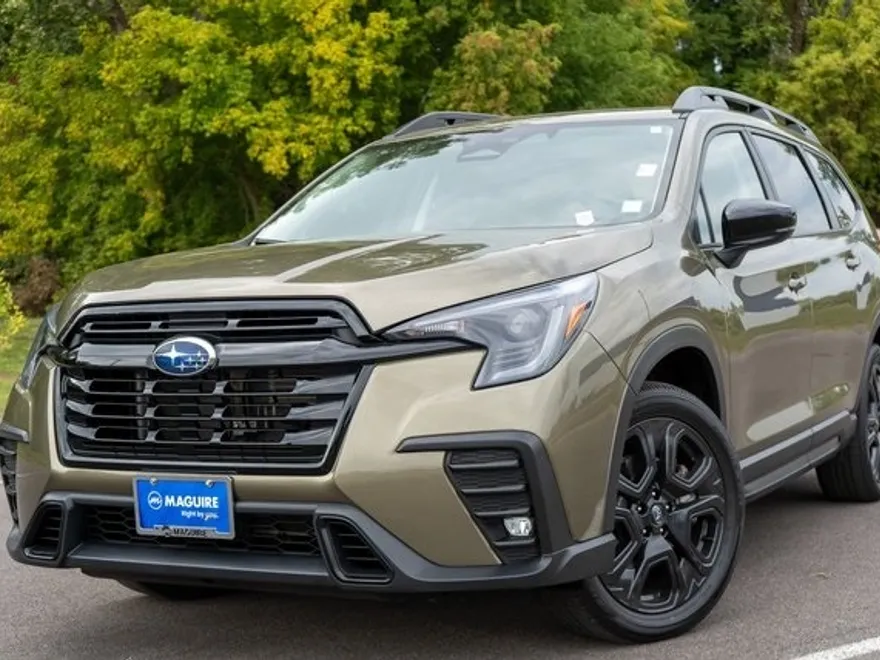 2024 Subaru Ascent Onyx Edition photo 1