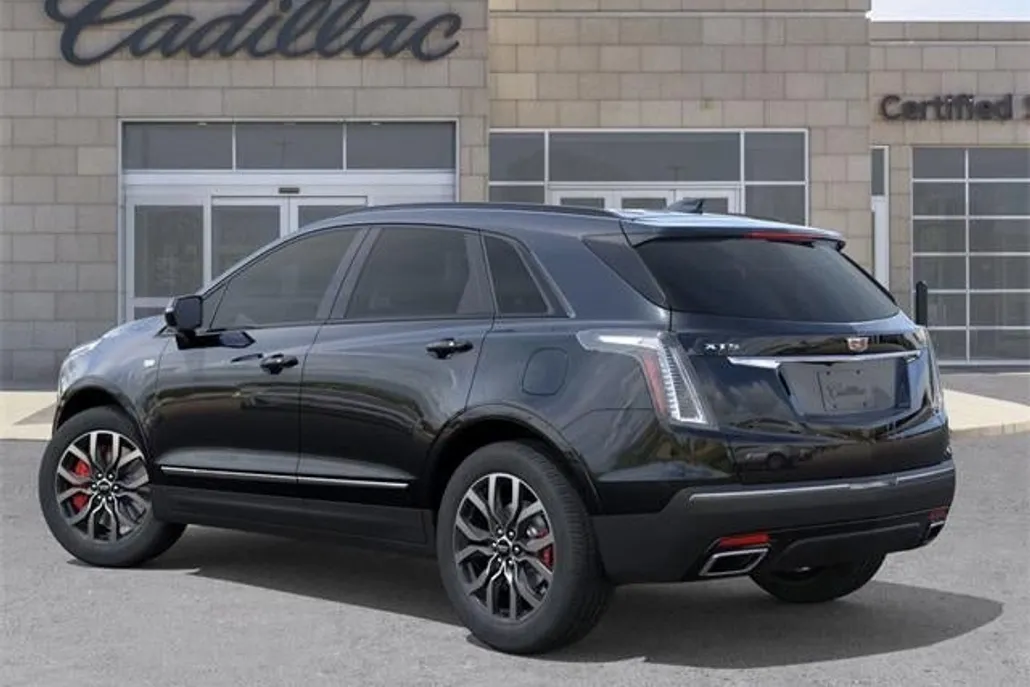 2025 Cadillac XT5 Sport photo 1