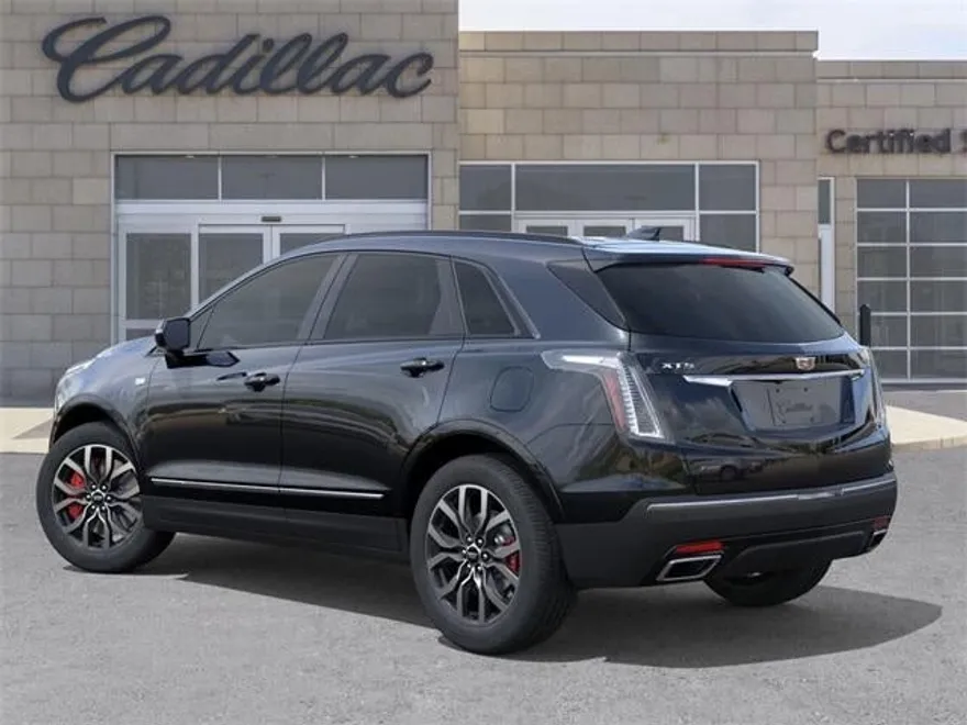 2025 Cadillac XT5 Sport photo 1