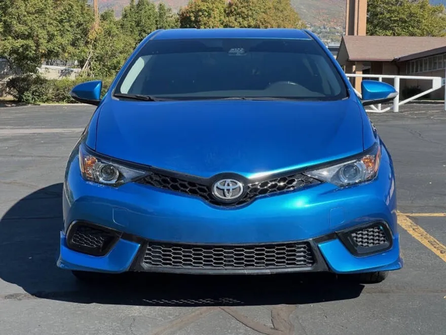 2018 Toyota Corolla iM photo 1
