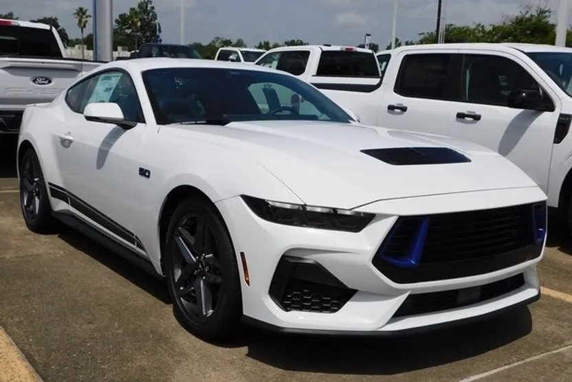 2025 Ford Mustang GT Premium photo 1