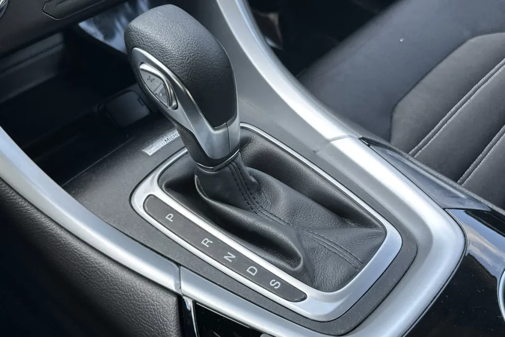 2015 Ford Fusion SE photo 1