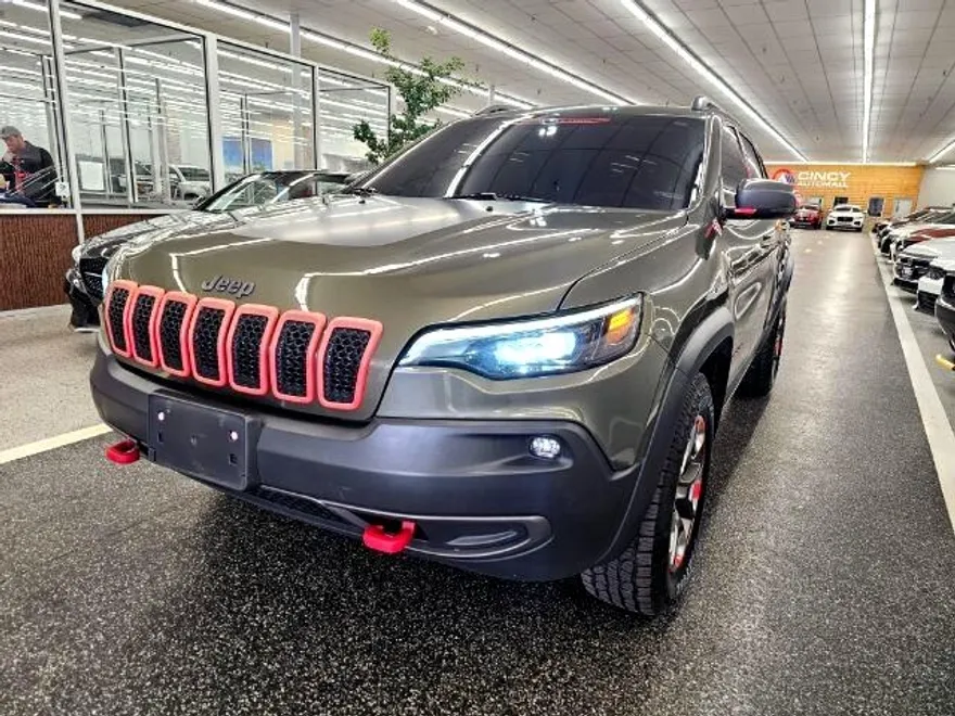 2019 Jeep Cherokee Trailhawk photo 1
