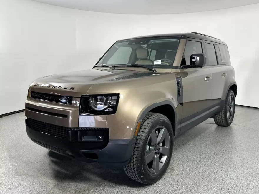 2026 Land Rover Defender 110 S photo 1