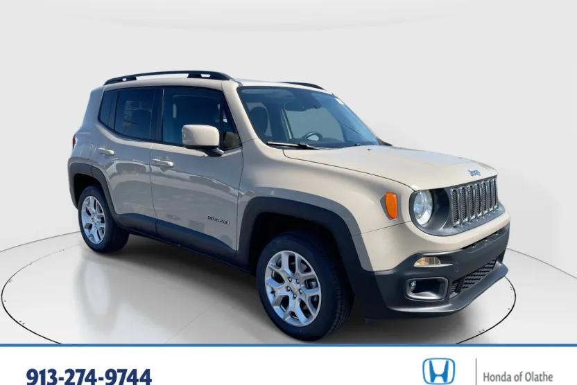 2016 Jeep Renegade Latitude photo 1