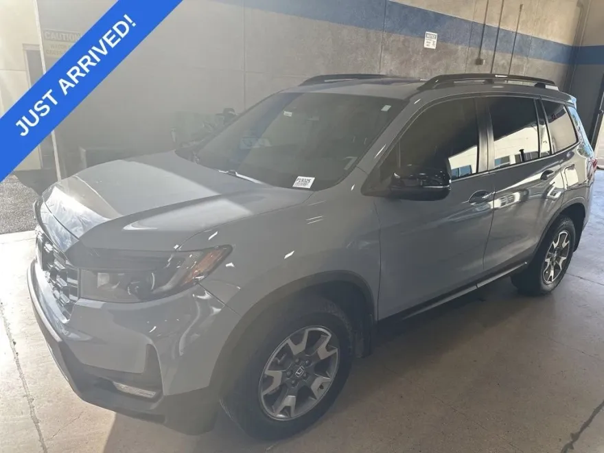 2022 Honda Passport TrailSport photo 1