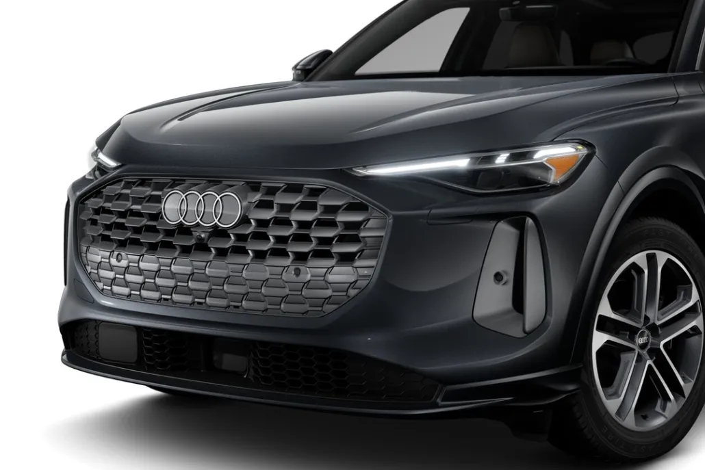 2025 Audi Q5 2.0T Prestige photo 1