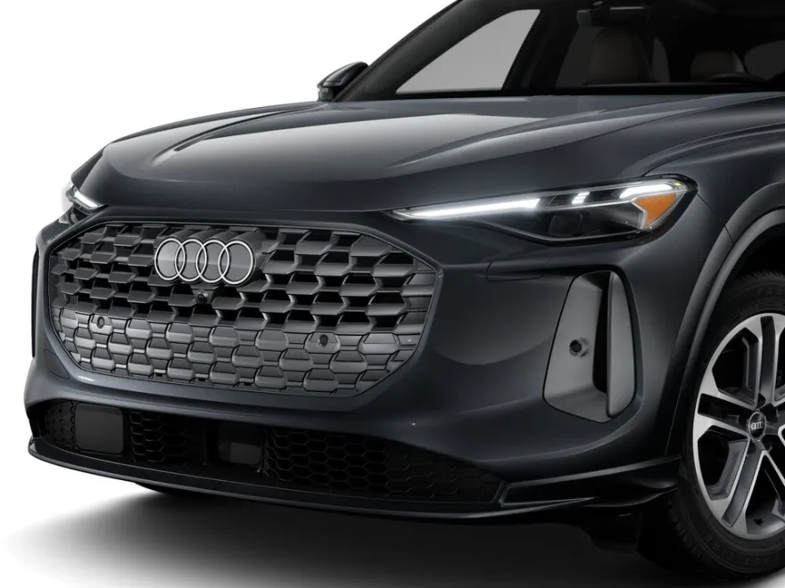 2025 Audi Q5 2.0T Prestige photo 1