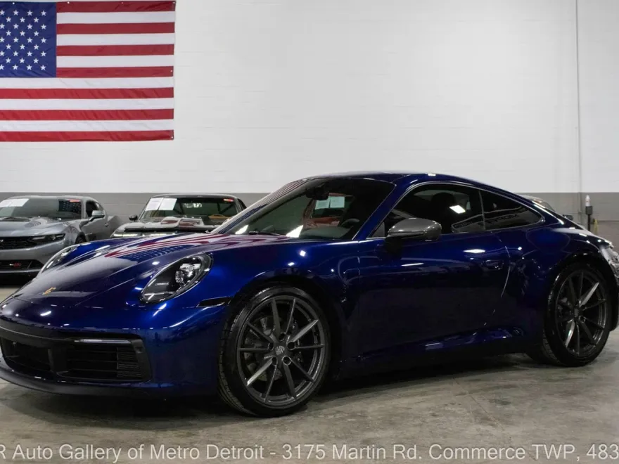 2024 Porsche 911 T photo 1