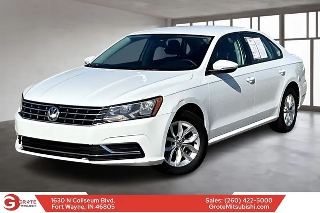 2018 Volkswagen Passat 2.0T S photo 1