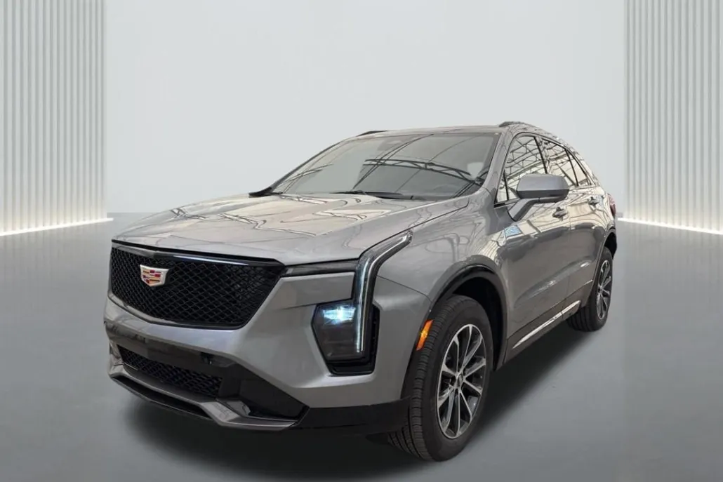 2025 Cadillac XT4 Sport photo 1