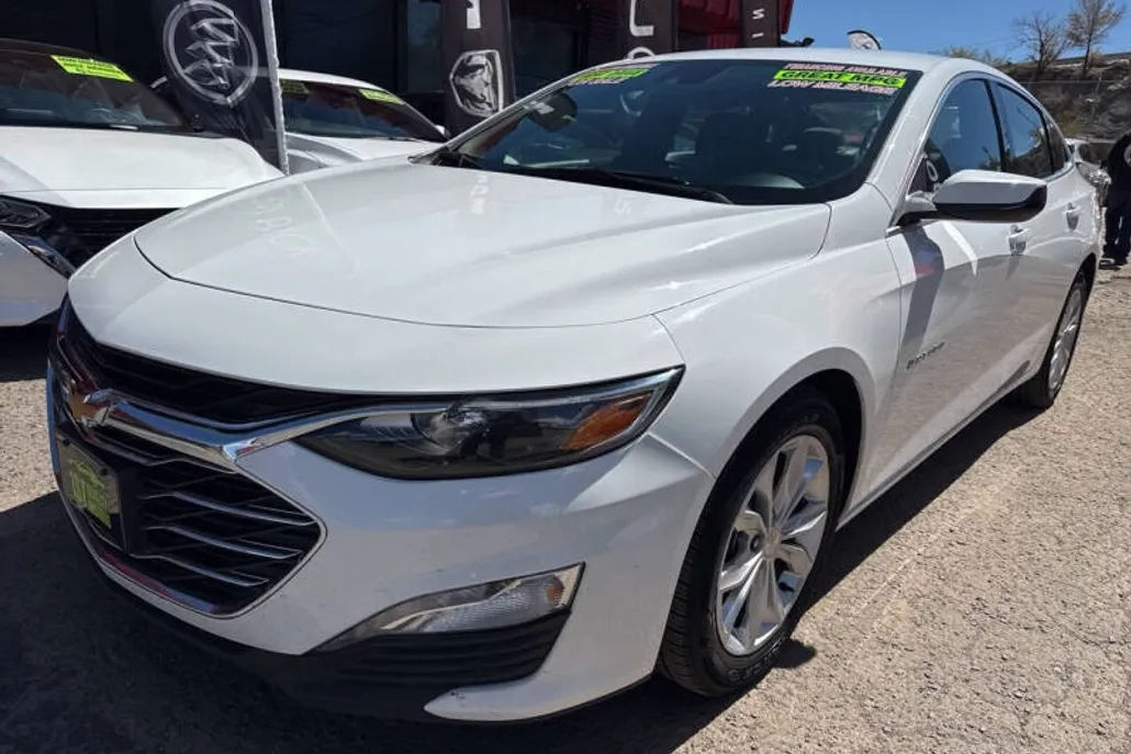 2024 Chevrolet Malibu 1LT photo 1