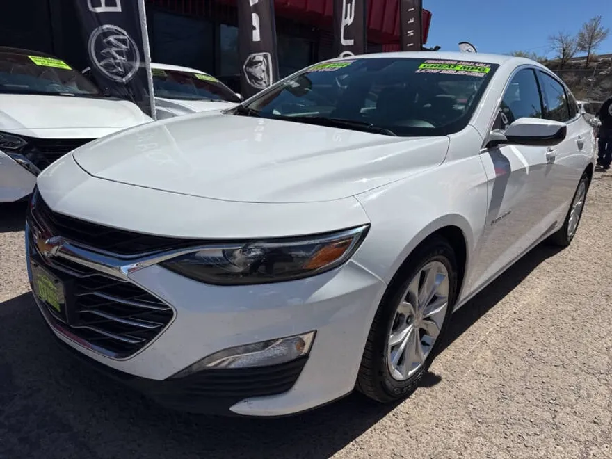 2024 Chevrolet Malibu 1LT photo 1