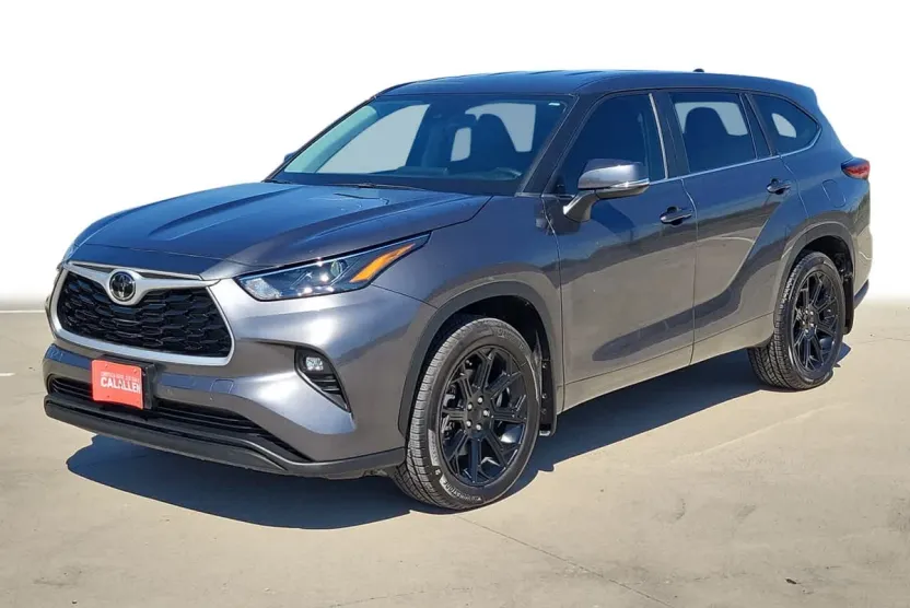 2023 Toyota Highlander L photo 1