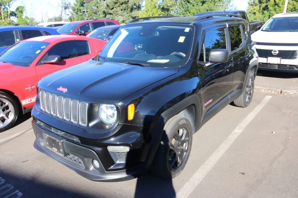 2022 Jeep Renegade Latitude photo 1