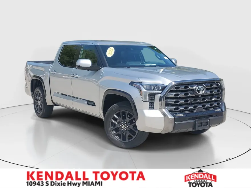 2023 Toyota Tundra Platinum photo 1
