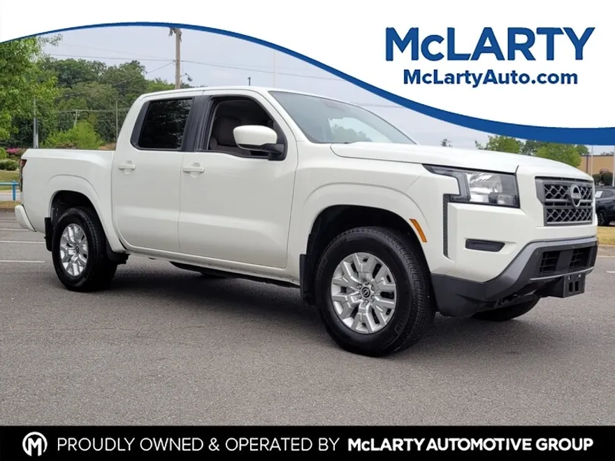 2023 Nissan Frontier SV photo 1