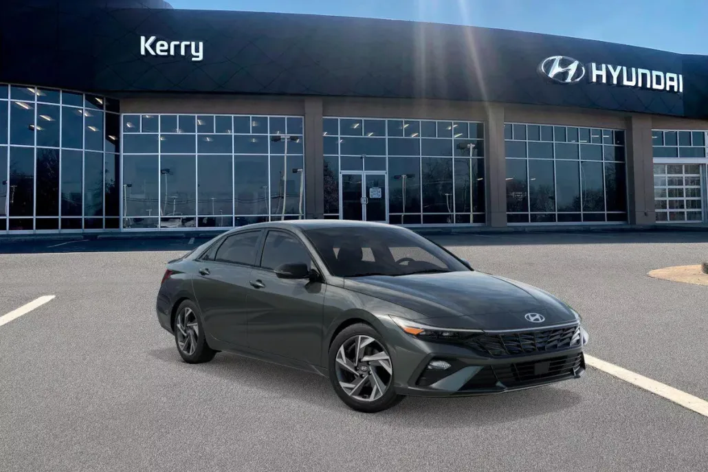 2025 Hyundai Elantra SEL Sport photo 1
