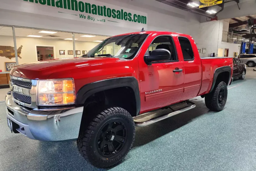 2013 Chevrolet Silverado 1500 LT photo 1