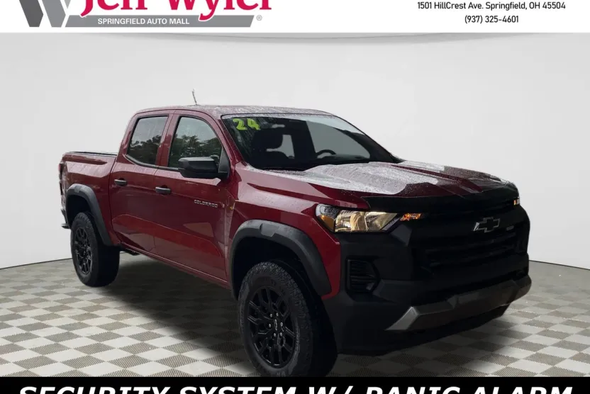 2024 Chevrolet Colorado Trail Boss photo 1