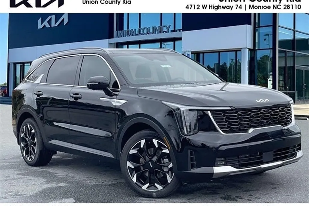 2025 Kia Sorento SX photo 1