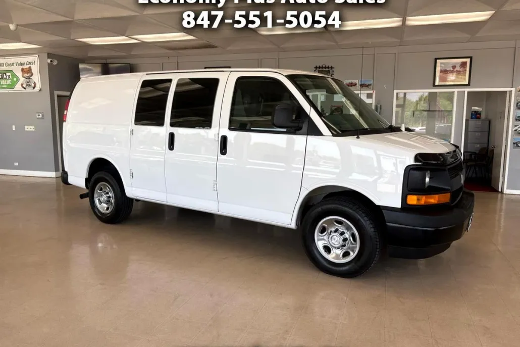 2017 Chevrolet Express 2500 Cargo photo 1