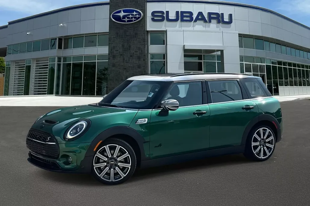 2023 Mini Clubman Base S ALL4 photo 1