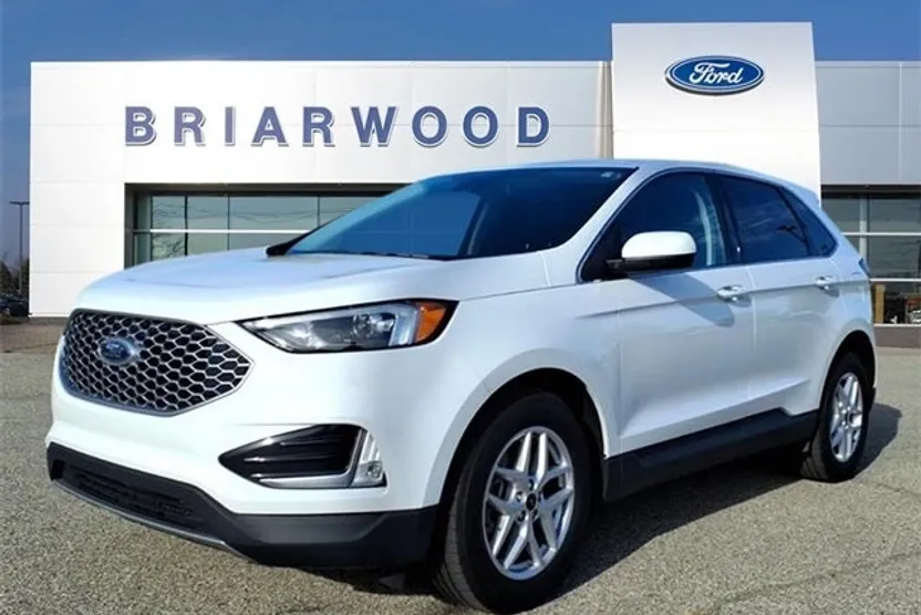 2024 Ford Edge SEL photo 1