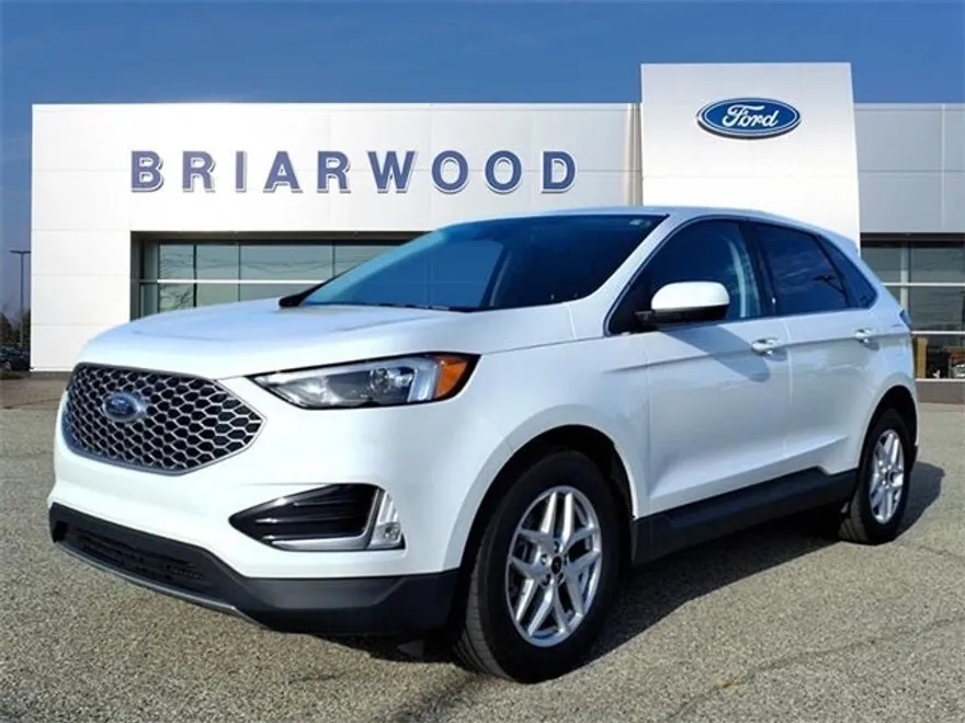 2024 Ford Edge SEL photo 1