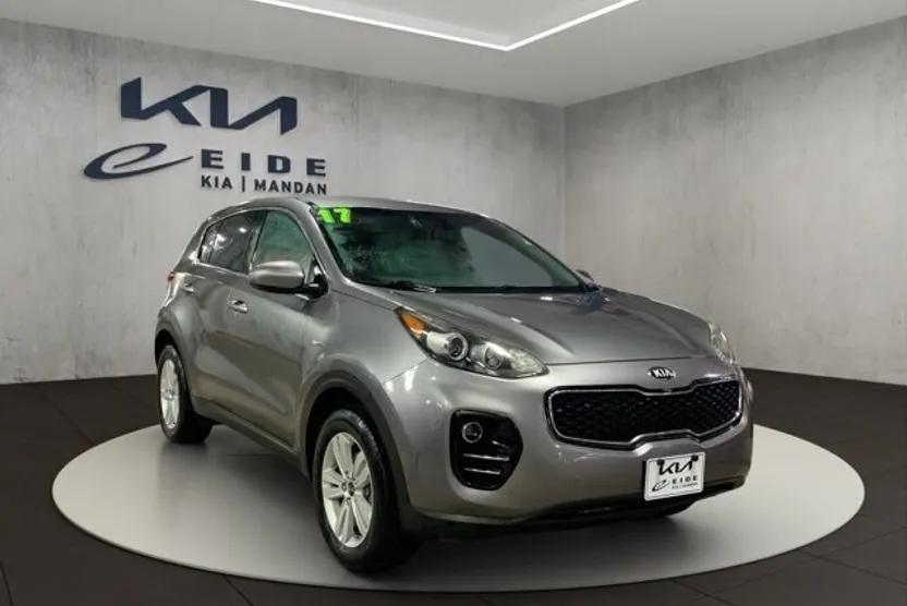 2017 Kia Sportage LX photo 1