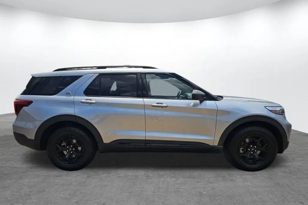 2022 Ford Explorer Timberline photo 1