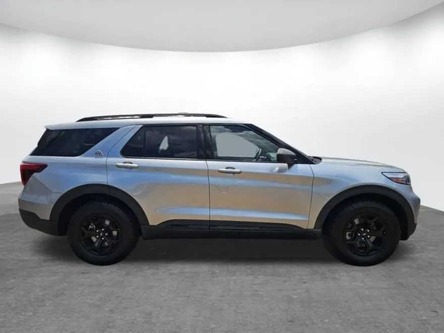 2022 Ford Explorer Timberline photo 1