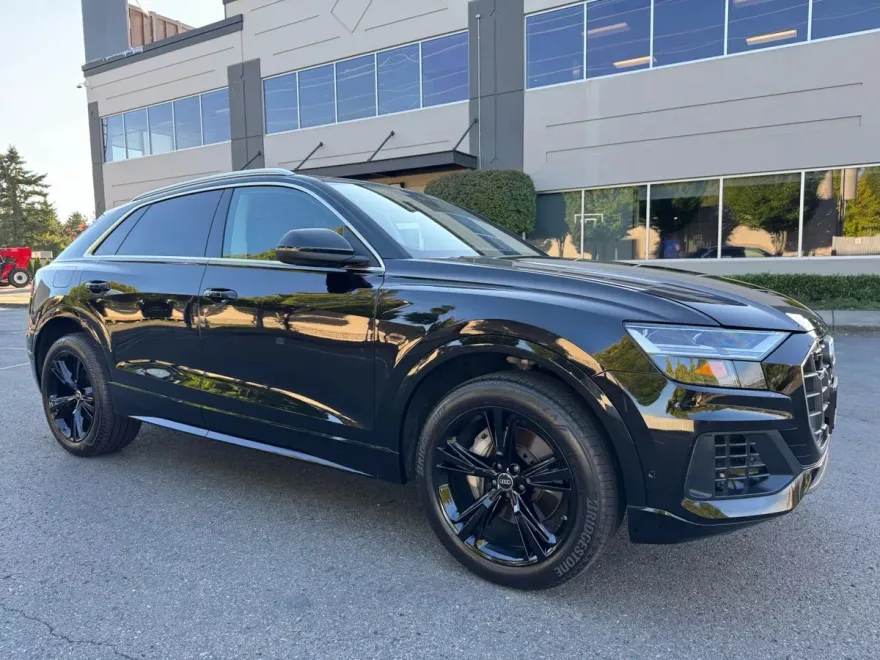 2022 Audi Q8 55 Premium Plus photo 1