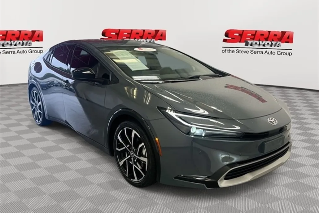 2024 Toyota Prius Prime photo 1