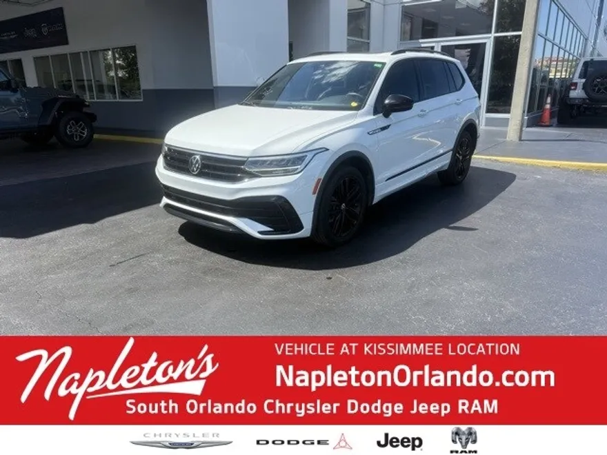 2022 Volkswagen Tiguan SE R-Line Black photo 1