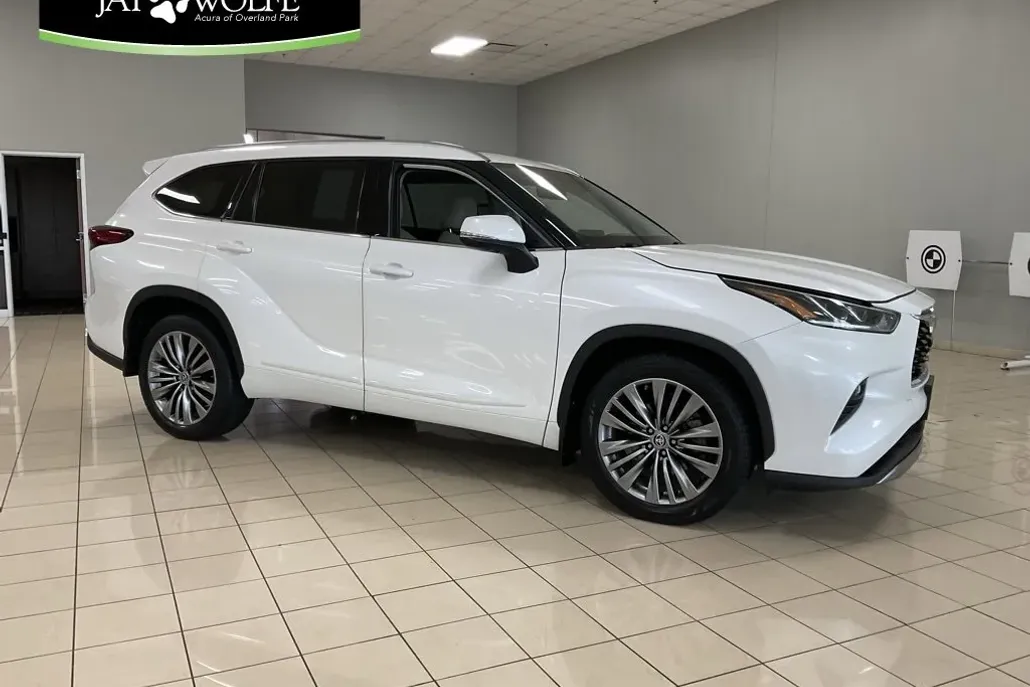 2020 Toyota Highlander Platinum photo 1