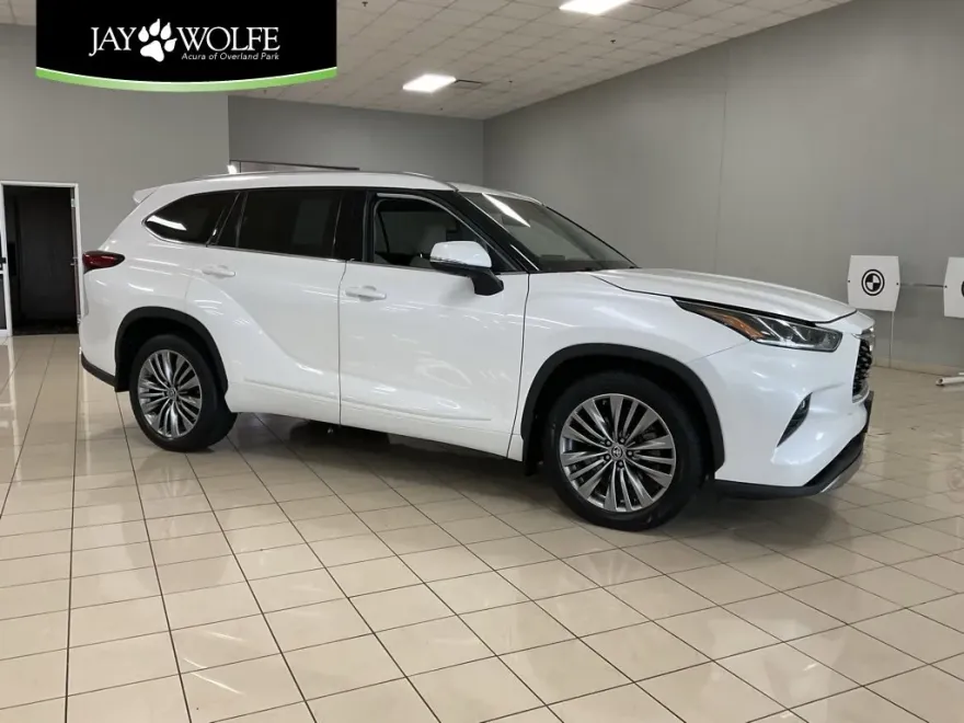 2020 Toyota Highlander Platinum photo 1