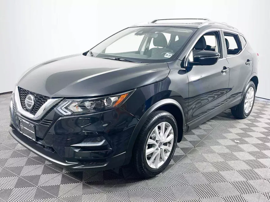 2020 Nissan Rogue Sport SV photo 1