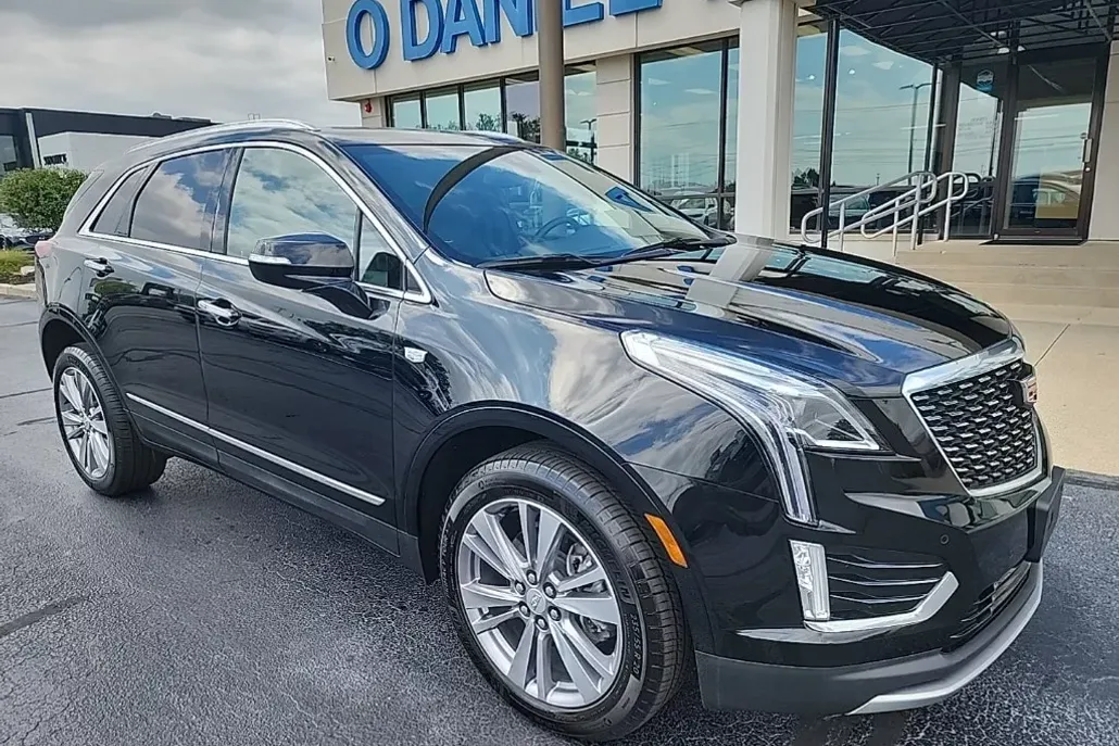 2024 Cadillac XT5 Premium Luxury photo 1