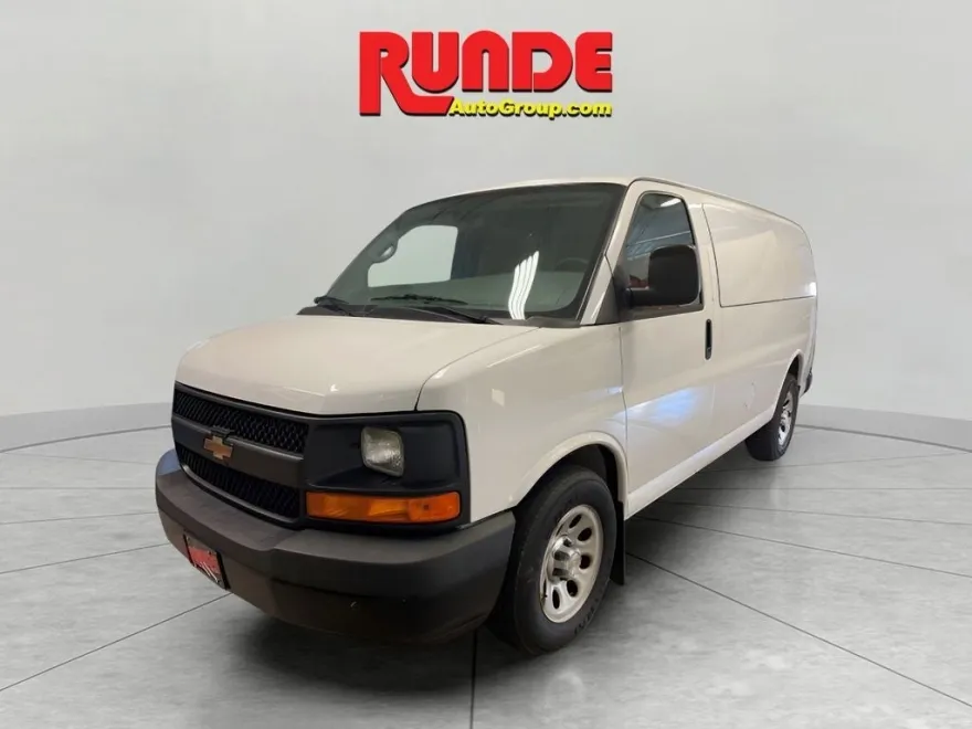 2014 Chevrolet Express Cargo 1500 photo 1