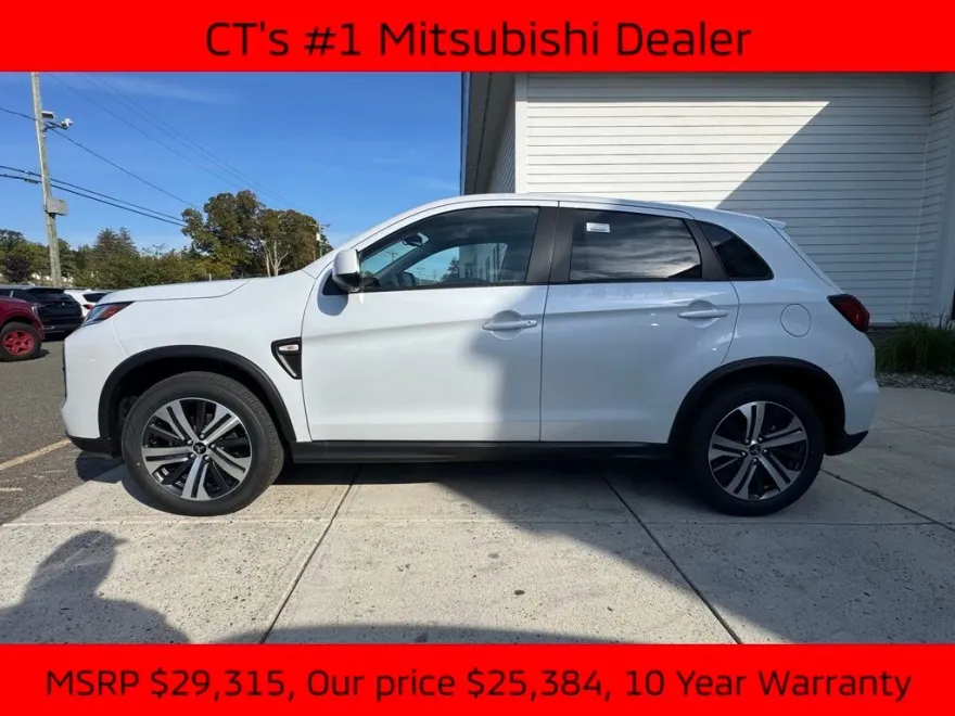 2025 Mitsubishi Outlander Sport ES photo 1