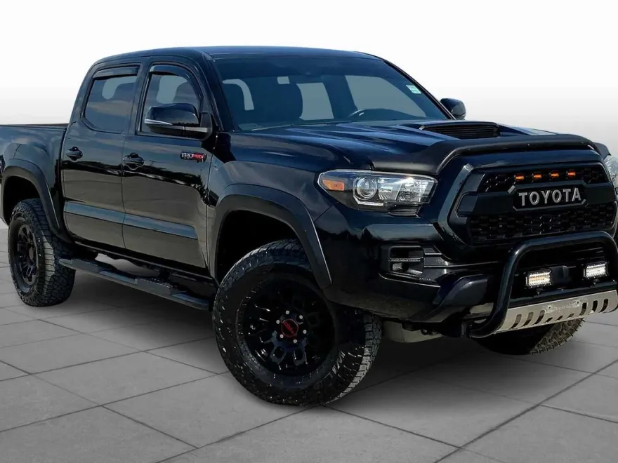 2019 Toyota Tacoma TRD Pro photo 2
