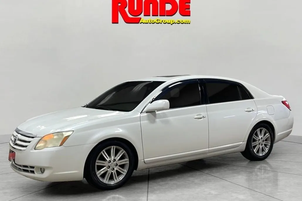 2006 Toyota Avalon Limited photo 1