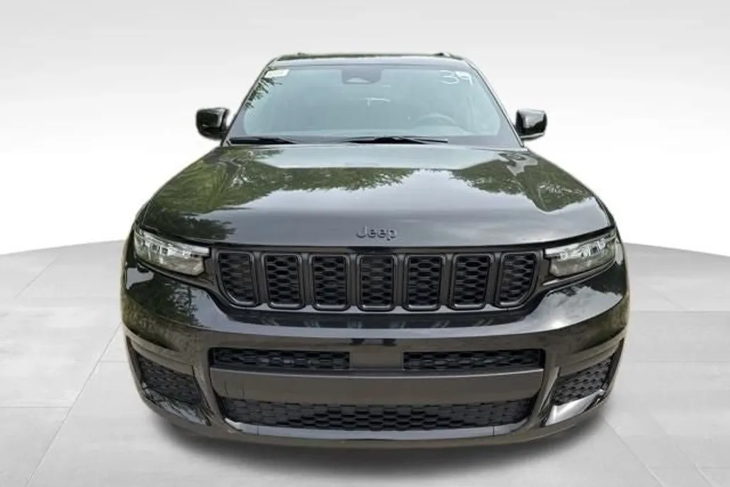 2025 Jeep Grand Cherokee Altitude X photo 1