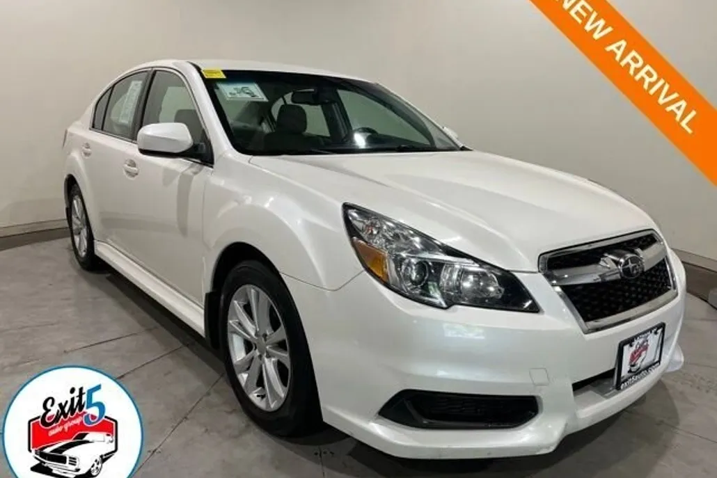 2014 Subaru Legacy 2.5i Premium photo 1