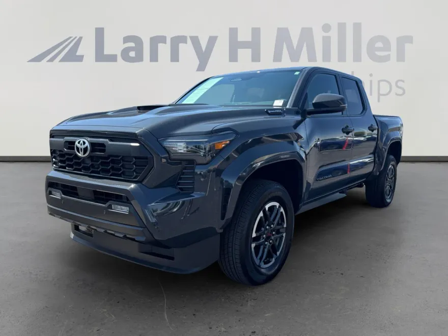 2024 Toyota Tacoma TRD Sport photo 1