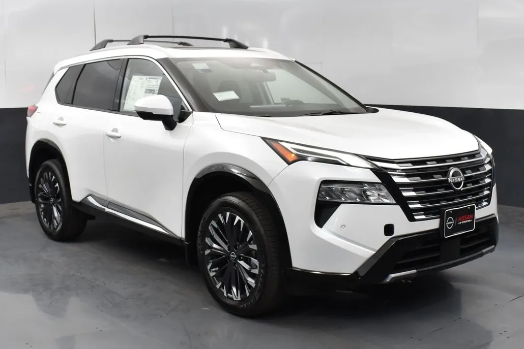 2026 Nissan Rogue Platinum photo 1
