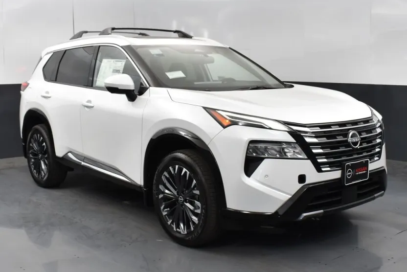 2026 Nissan Rogue Platinum photo 1